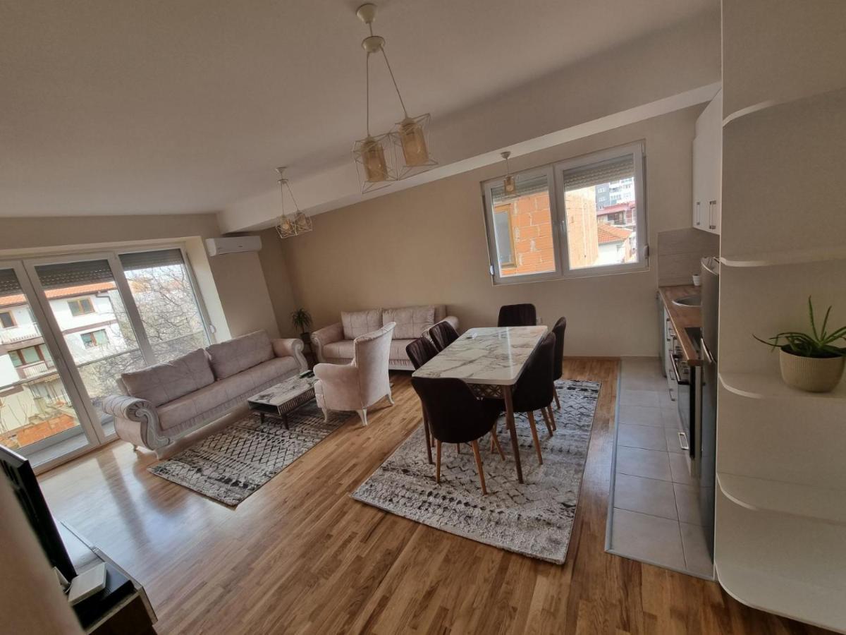 Atena Apartment Ohrid Bagian luar foto