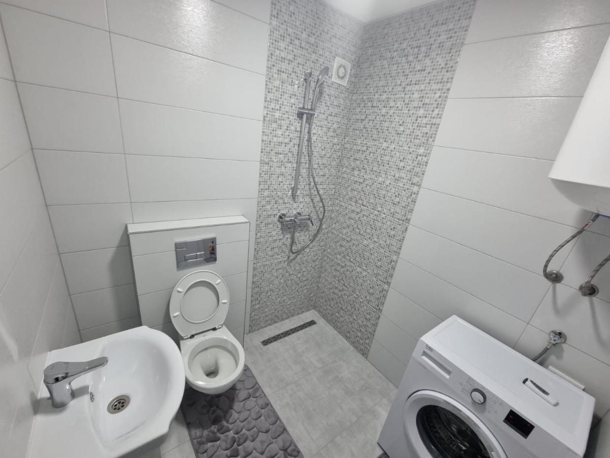 Atena Apartment Ohrid Bagian luar foto